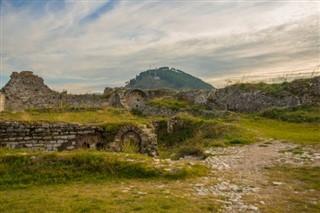 Албанија