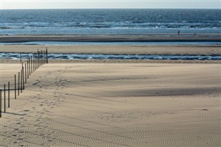 België