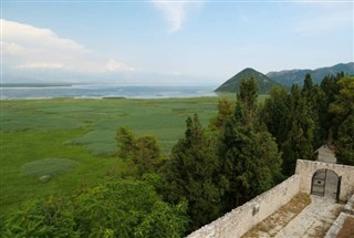 Албанија