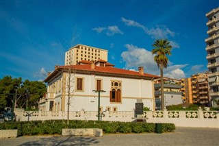 Албанија