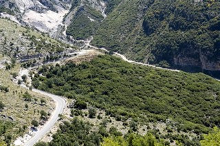 Албанија