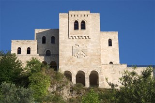 Албанија