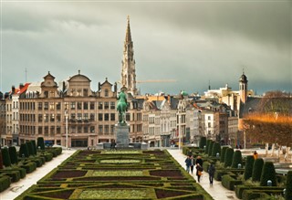 België