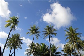 괌