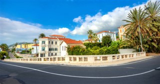 Италија