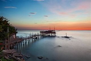 Италија