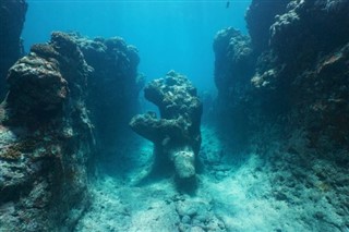 納瓦薩島