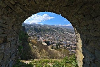 Albanija